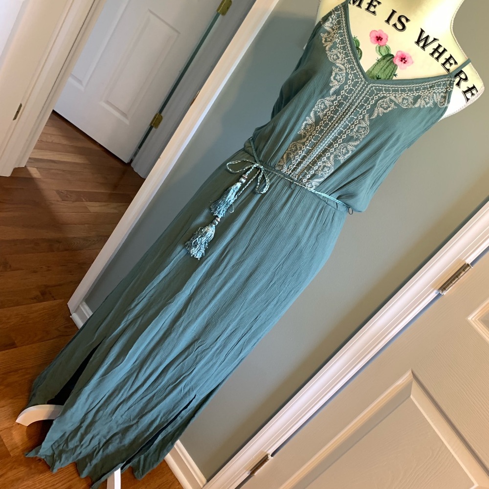 Dark Sage Maxi Dress with Embroidered Detail 🌸